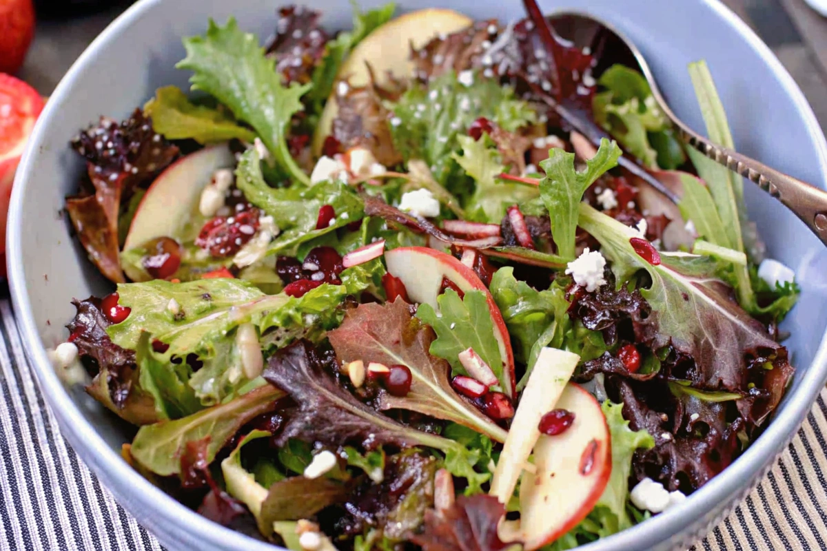 Pomegranate Salad with Apple Cider Vinaigrette