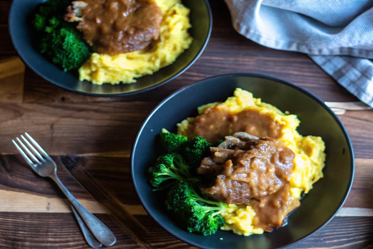 Thanksgiving Style Mini Meatloaves