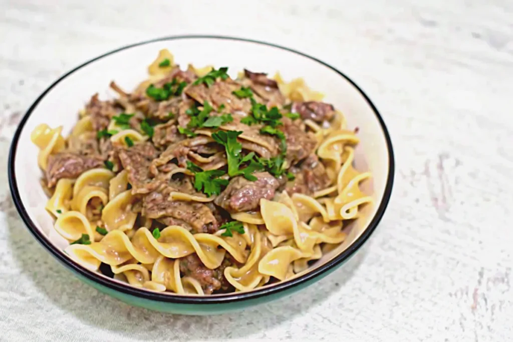 Slow Cooker Beef Stroganoff