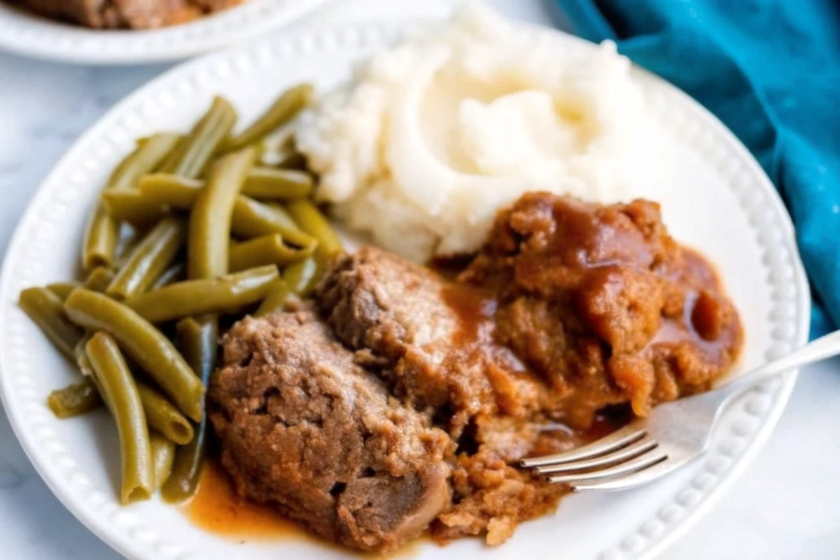 Slow Cooker Meatloaf