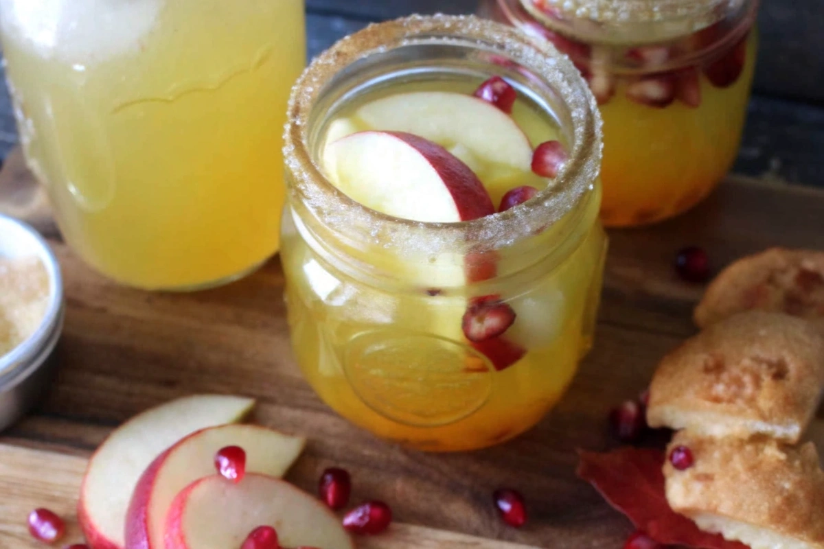 Thanksgiving Apple Cider Sangria