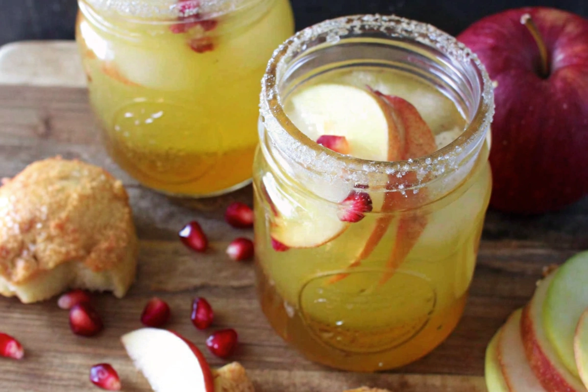 Thanksgiving Apple Cider Sangria Serving