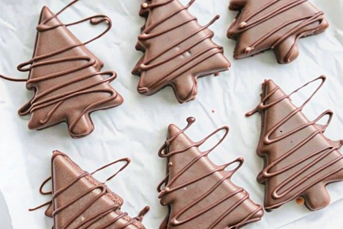 Chocolate Peanut Butter Christmas Trees
