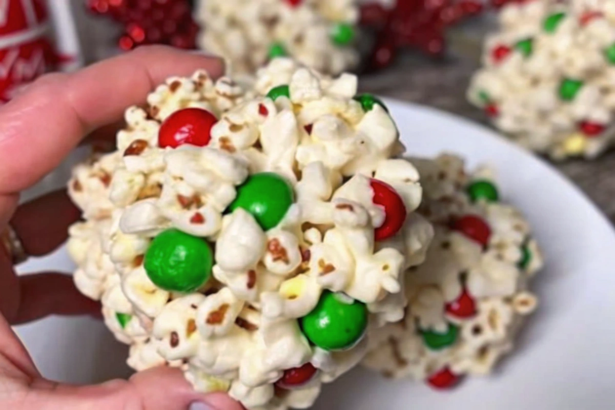 Christmas Popcorn Balls