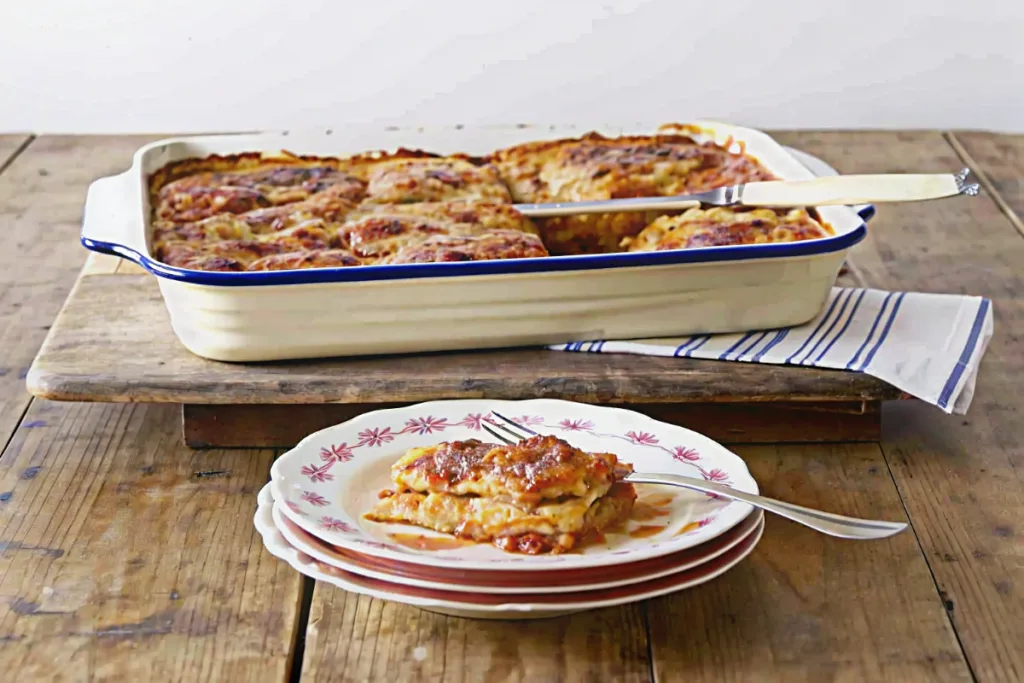 Cinnamon Roll Dump Cake