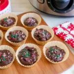 Easy Crockpot Peanut Clusters