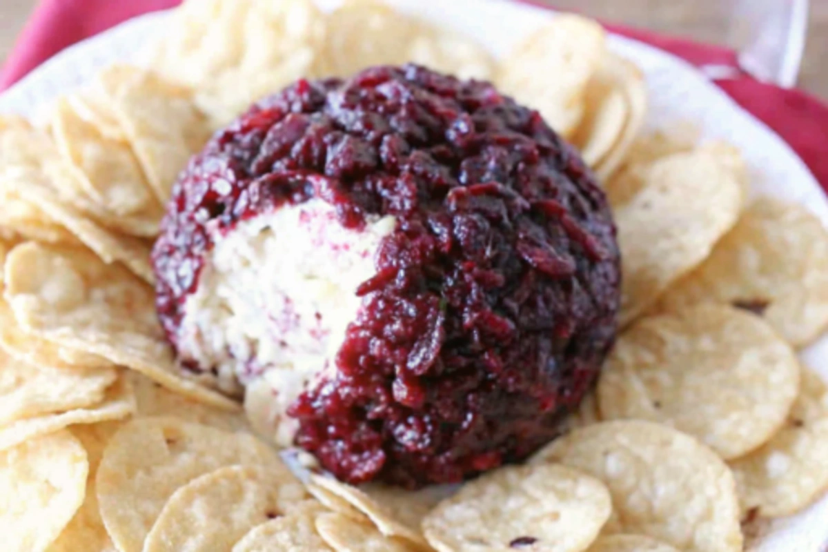 Holiday Cheese Ball Recipe