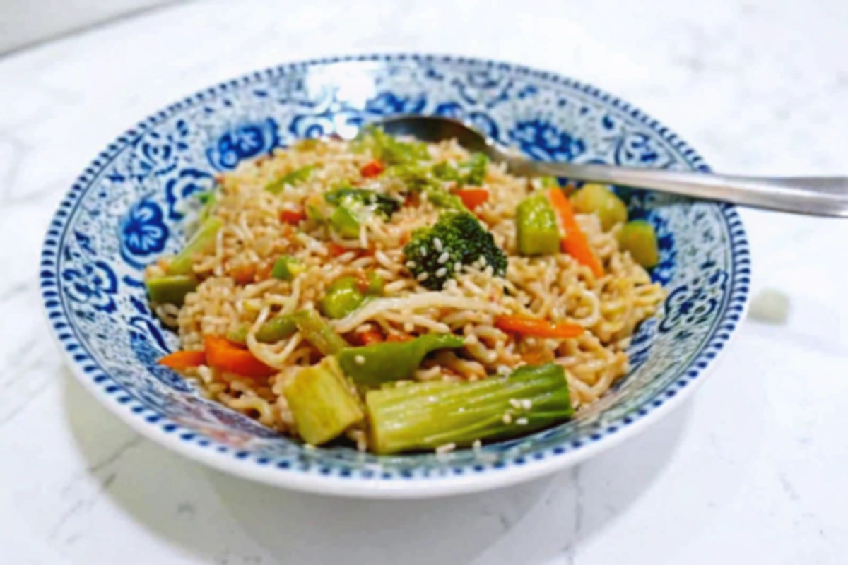 Ramen Noodle Stir Fry with Vegetables