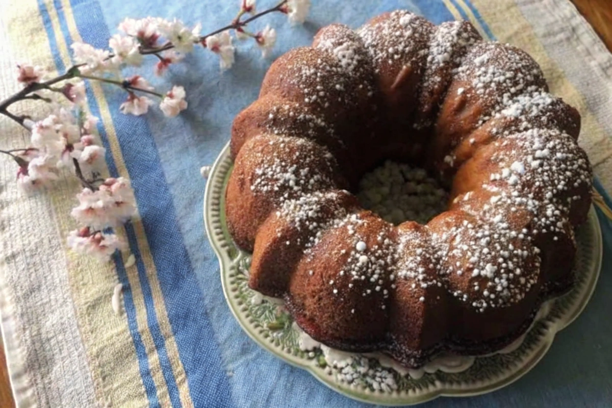 Easy Apple Coffee Cake