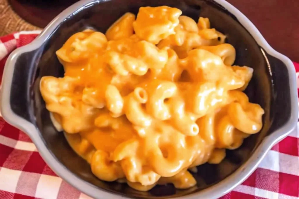 Slow Cooker Mac and Cheese