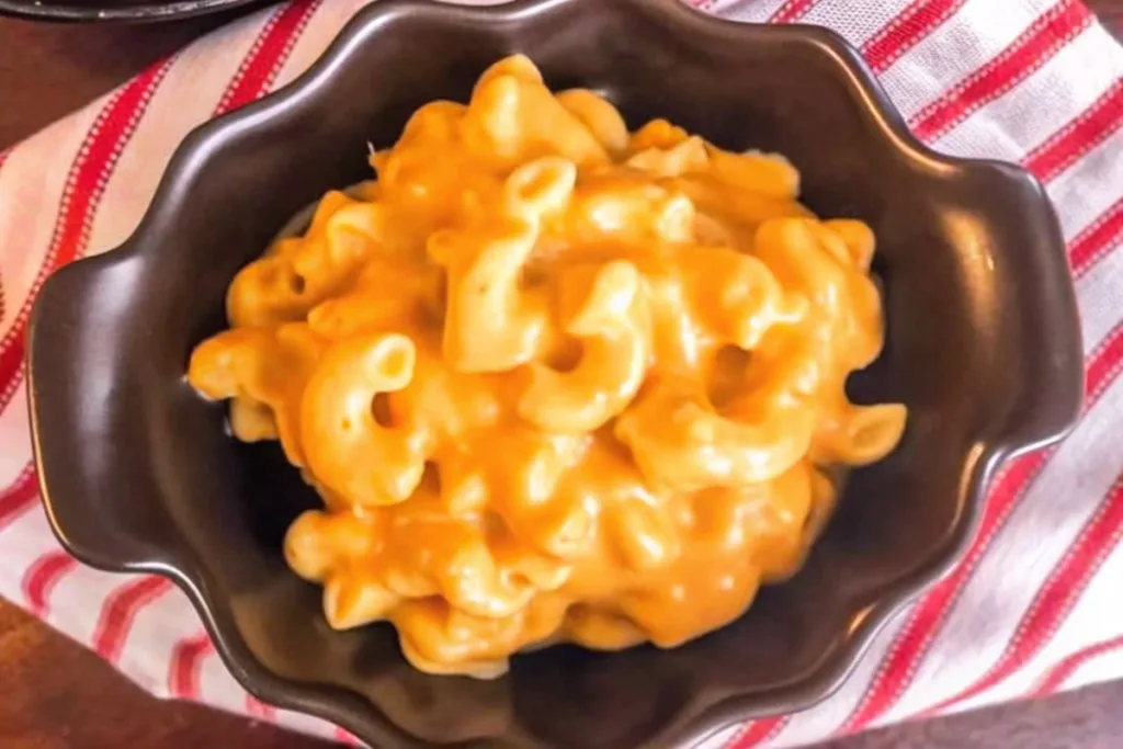 Slow Cooker Mac and Cheese