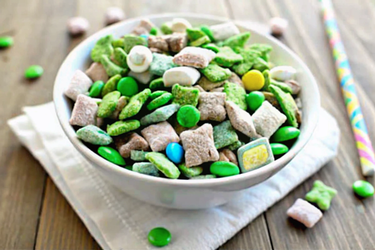 St. Patrick's Day Muddy Buddies